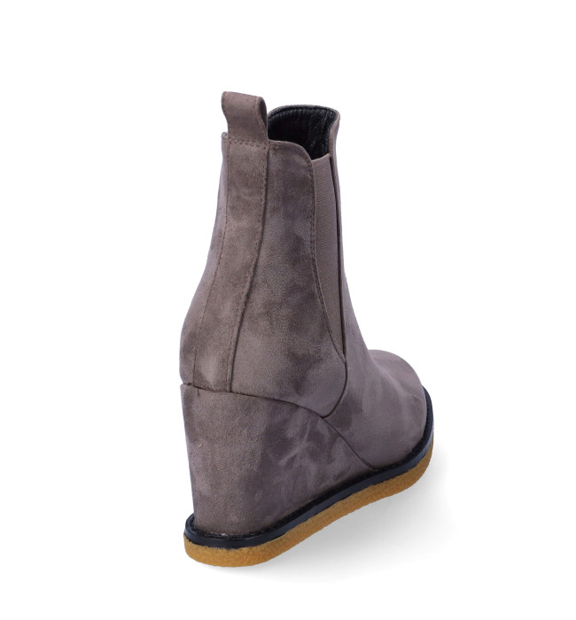 Uma sale parker boots